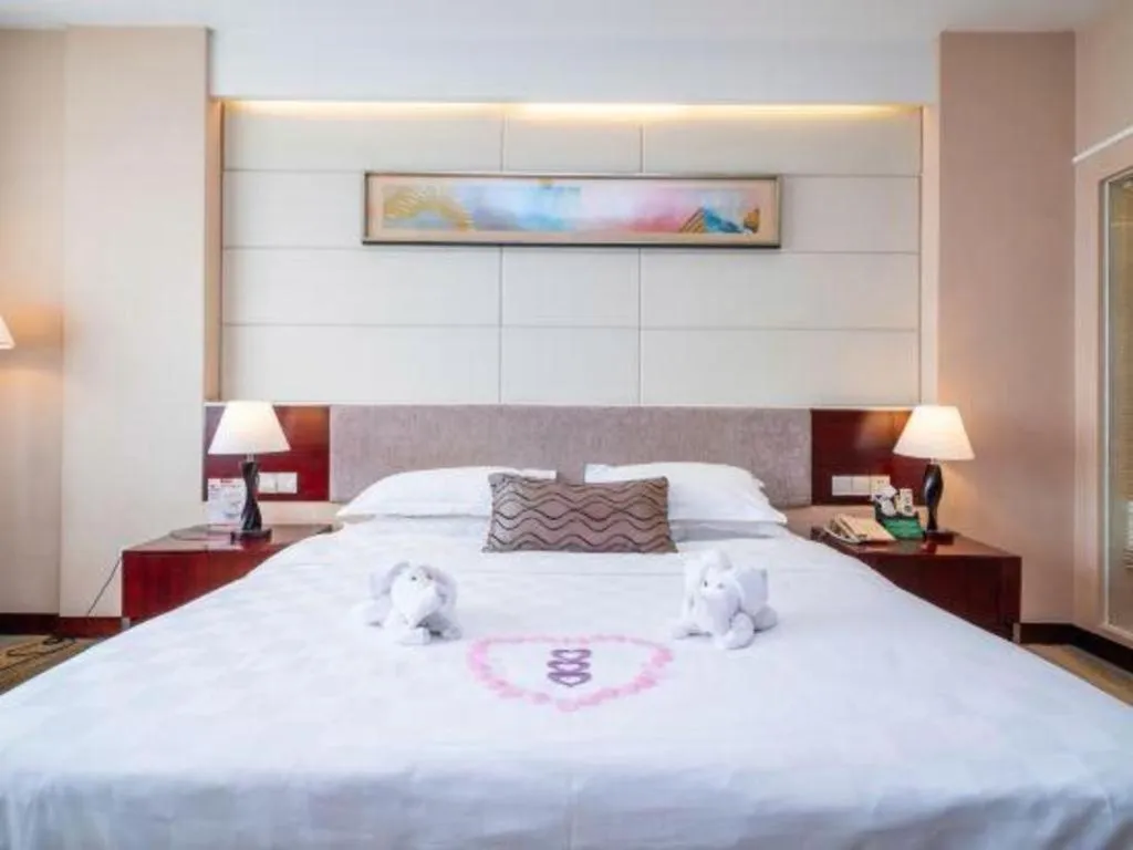 Bed in Fortune Hotel Longyan