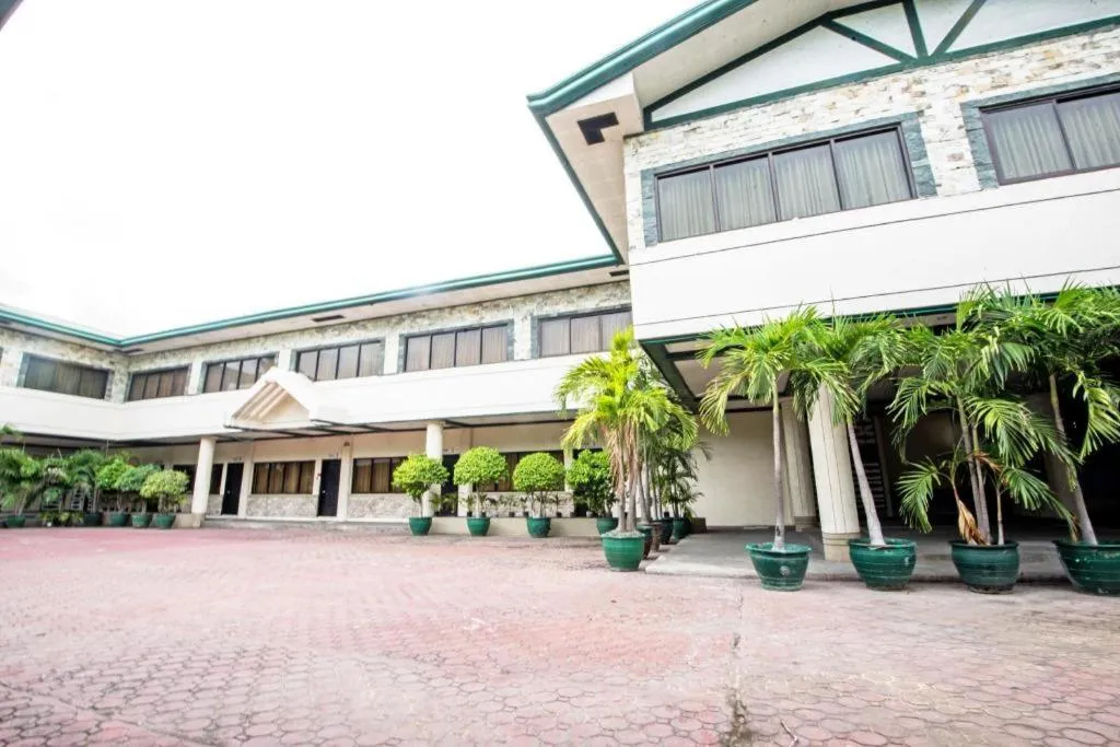 Family Country Hotel and Convention Centre