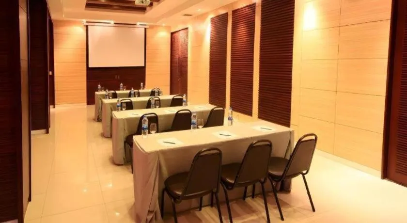 Laemchabang City Hotel