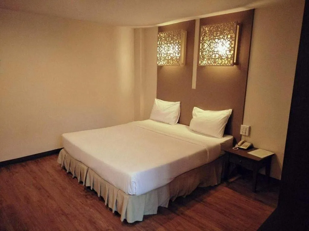 Bed in Laemchabang City Hotel