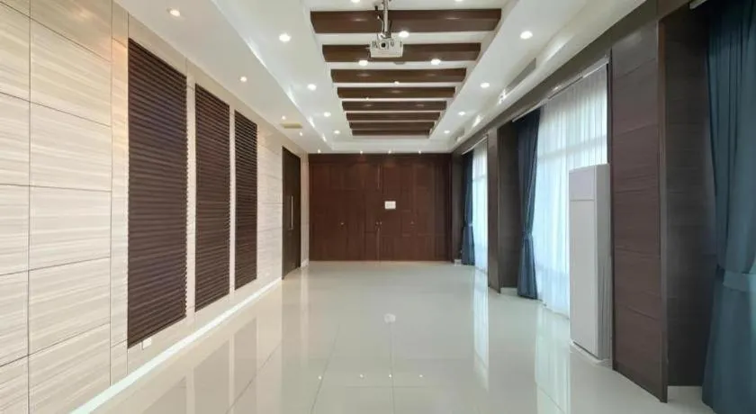 Laemchabang City Hotel