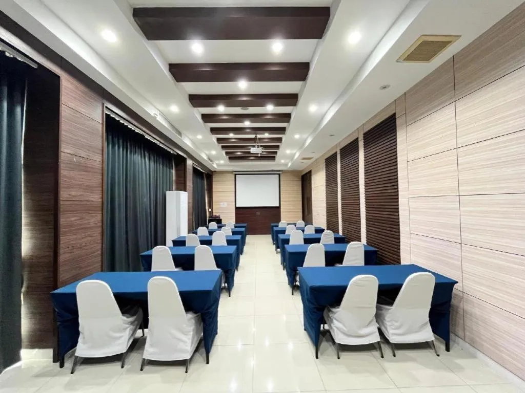 Laemchabang City Hotel