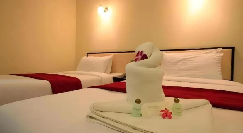 Bed in Laemchabang City Hotel