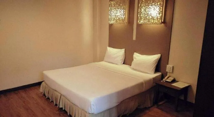 Bed in Laemchabang City Hotel