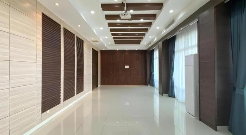 Laemchabang City Hotel