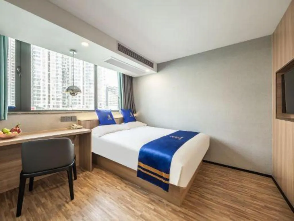 Bed in Super 8 Hotel Xiamen Railway Station