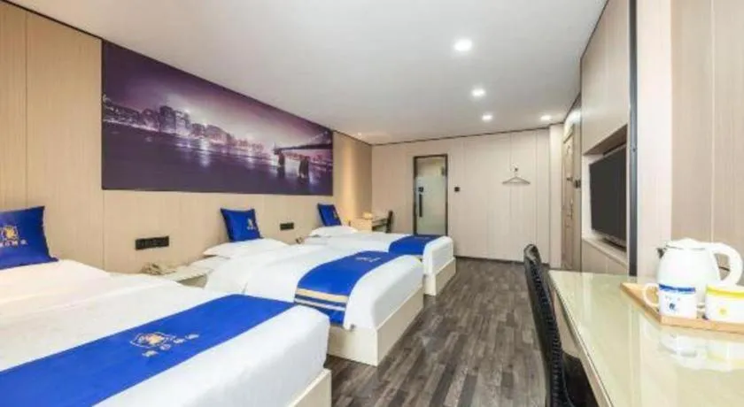 Bed in Super 8 Hotel Xiamen Railway Station