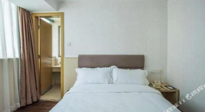 Bed in Super 8 Hotel Xiamen Railway Station