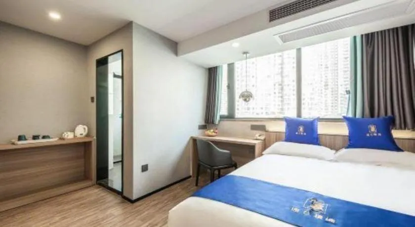 Bed in Super 8 Hotel Xiamen Railway Station