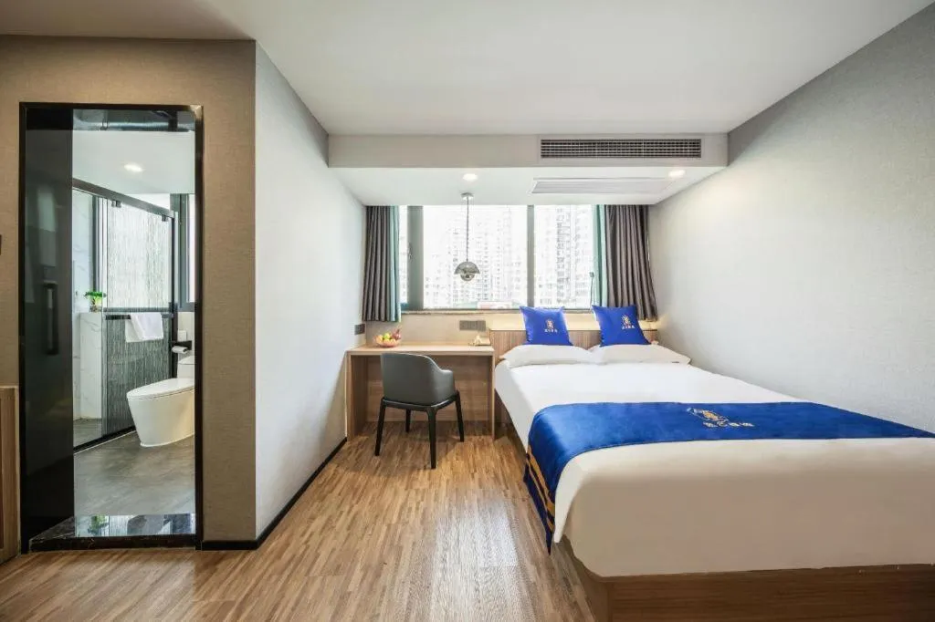 Bed in Super 8 Hotel Xiamen Railway Station