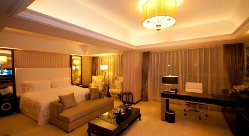 Bed in Yunhai Hotel Zhuhai