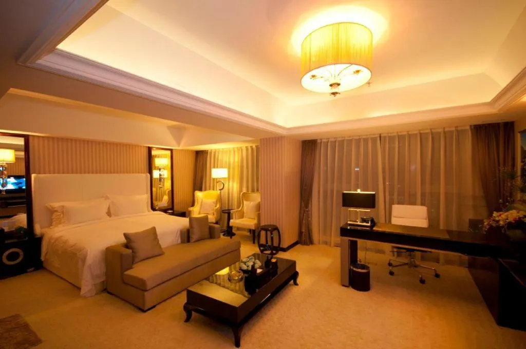 Bed in Yunhai Hotel Zhuhai