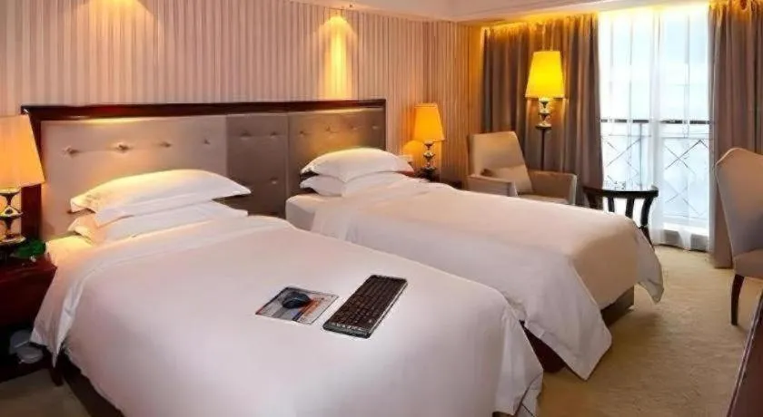 Bed in Yunhai Hotel Zhuhai