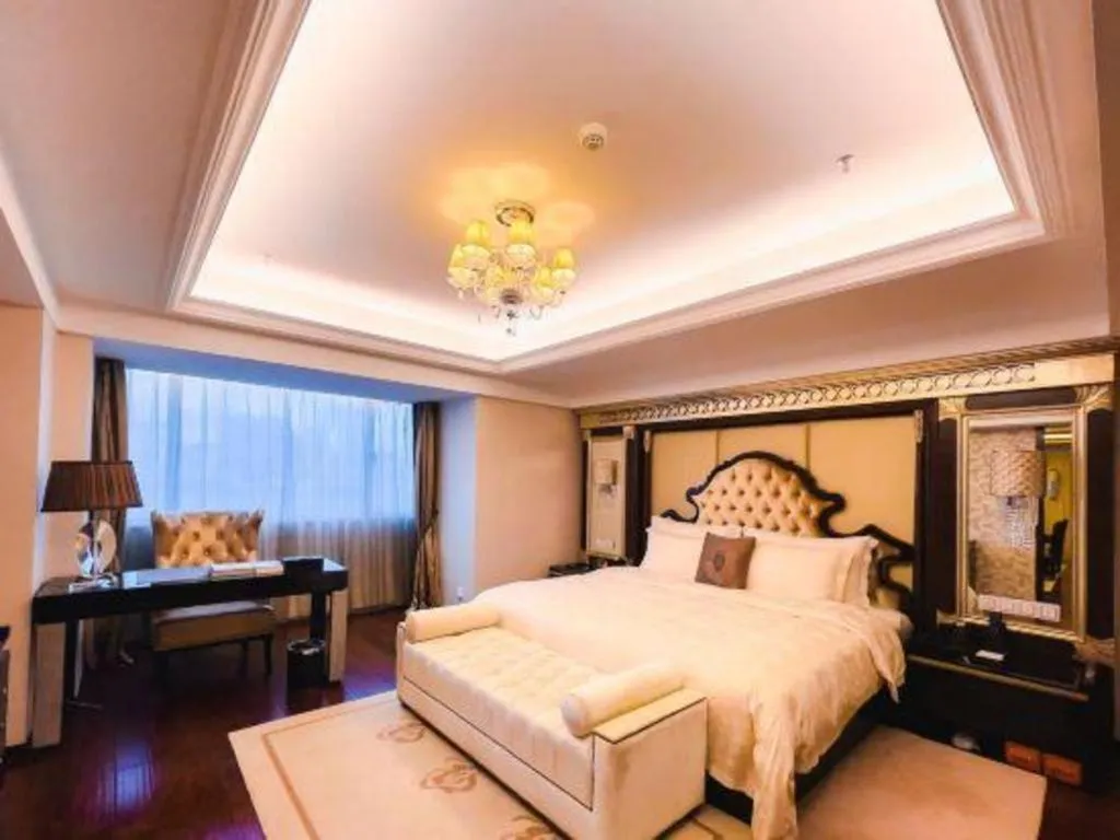 Bed in Yunhai Hotel Zhuhai
