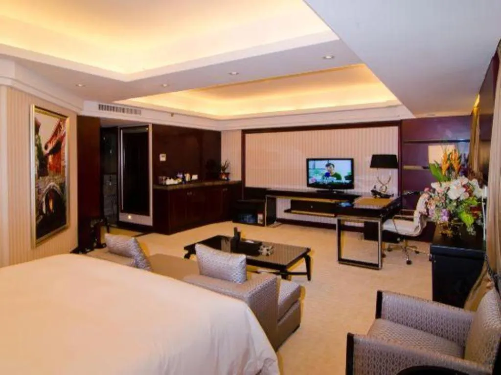 Bed in Yunhai Hotel Zhuhai