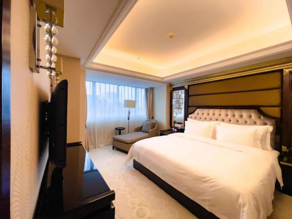 Bed in Yunhai Hotel Zhuhai