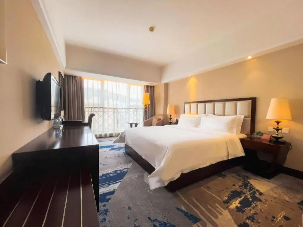 Bed in Yunhai Hotel Zhuhai