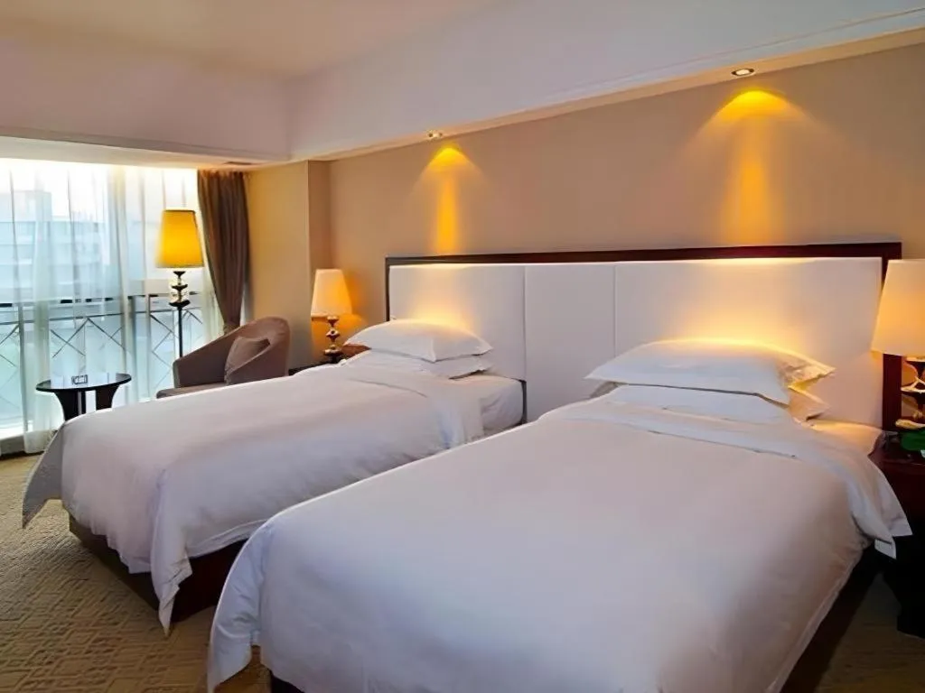Bed in Yunhai Hotel Zhuhai