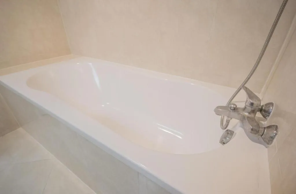 Romance Hotel Srinakarin