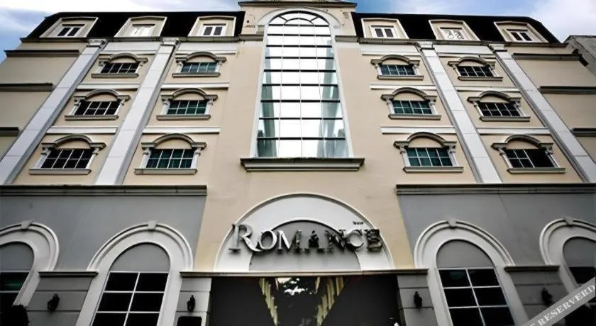 Romance Hotel Srinakarin