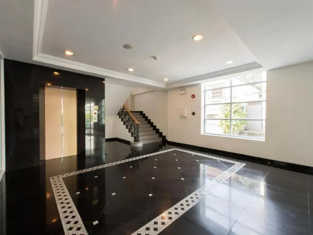 Romance Hotel Srinakarin Romance Hotel Srinakarin