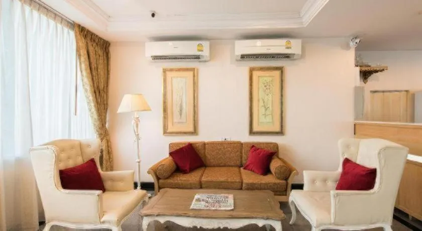 Romance Hotel Srinakarin