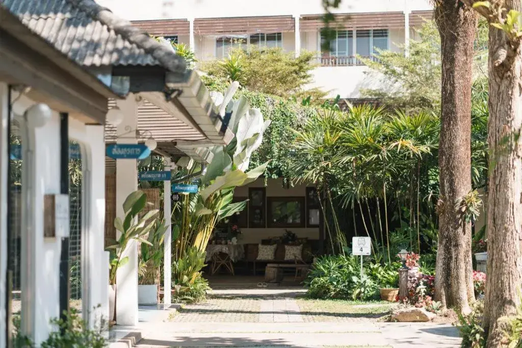 Baan Norn Plearn Baan Norn Plearn