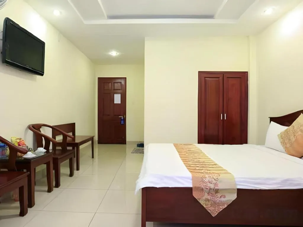 Bed in Nui Thanh Hotel