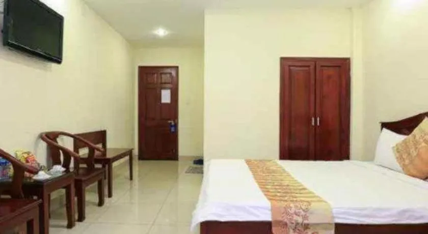 Bed in Nui Thanh Hotel