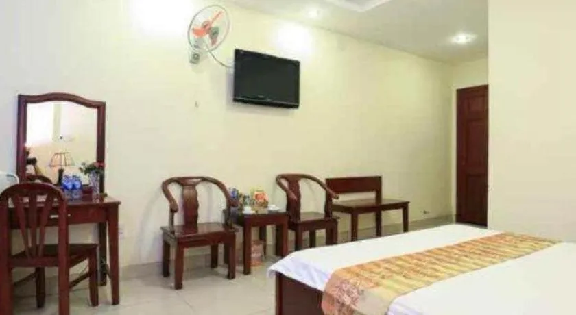 Bed in Nui Thanh Hotel