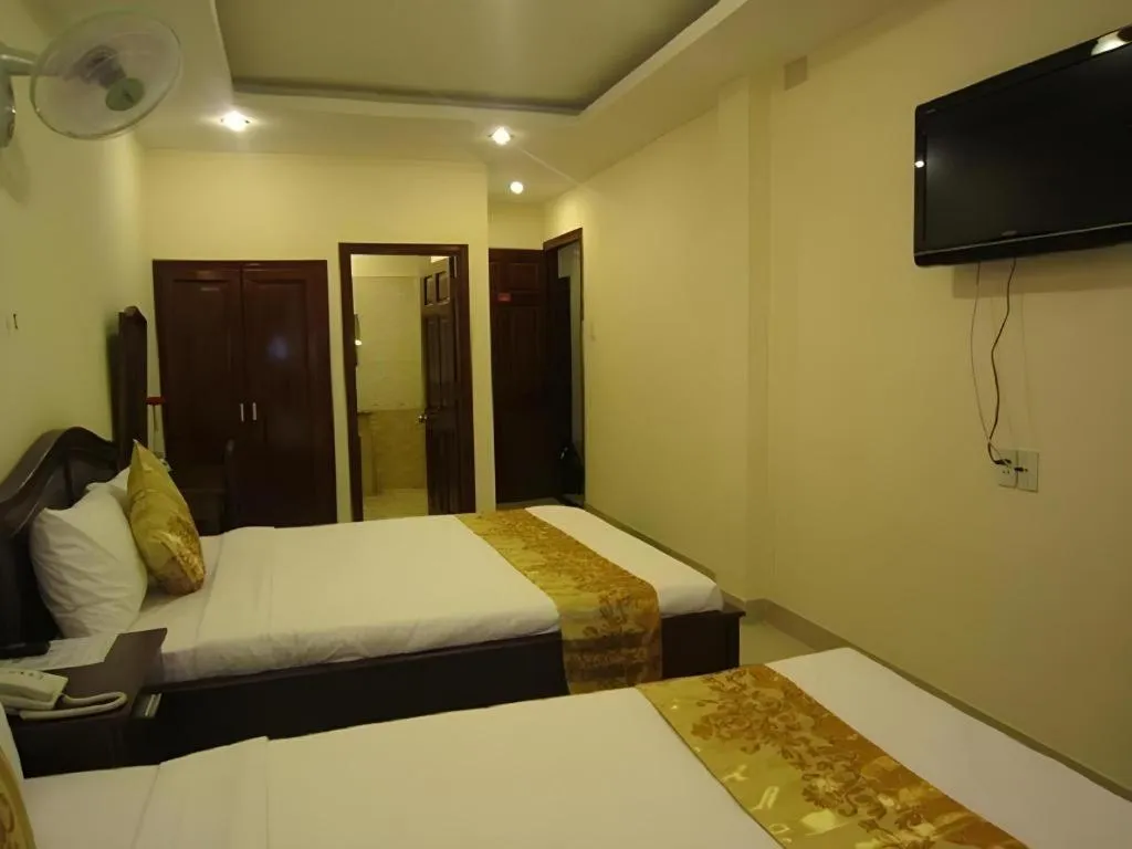 Bed in Nui Thanh Hotel