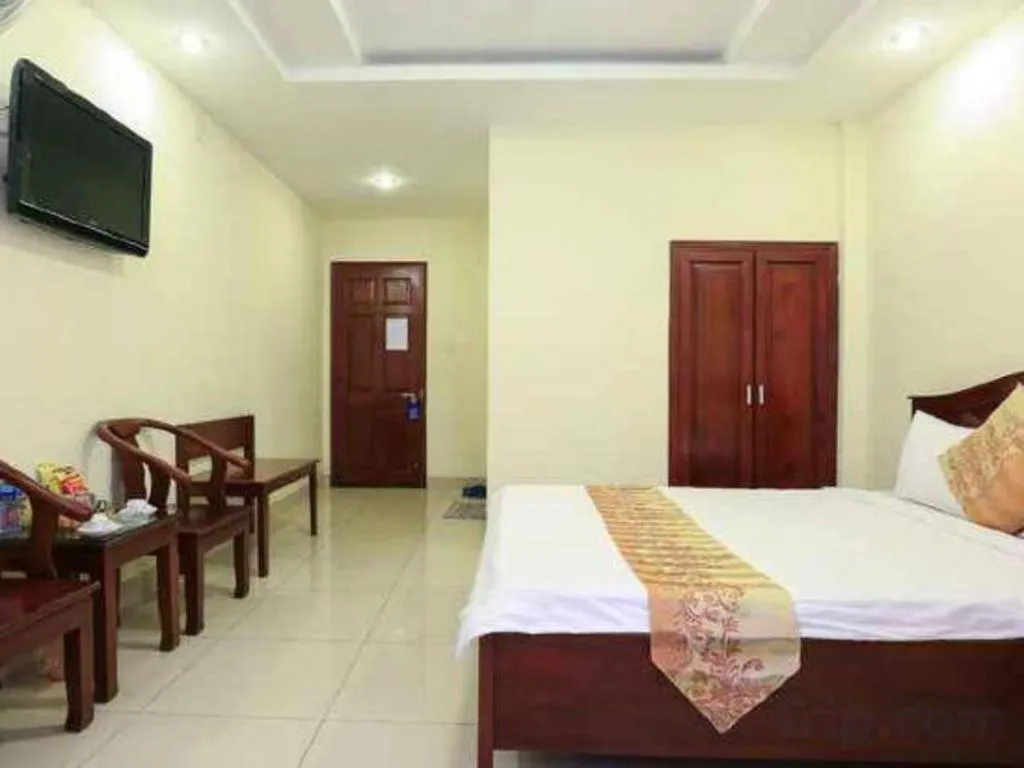 Bed in Nui Thanh Hotel