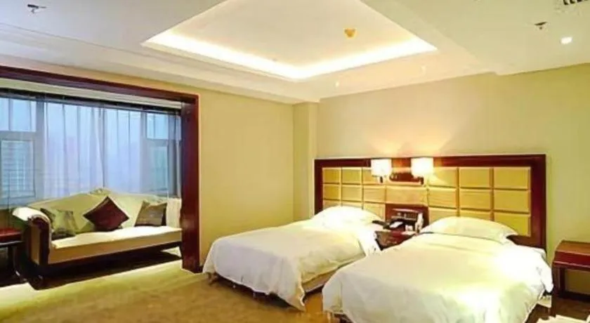 Bed in Changchun Global Hotel