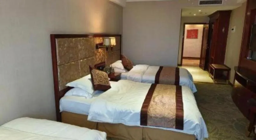 Bed in Changchun Global Hotel