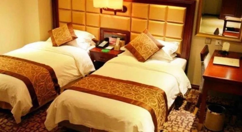 Bed in Changchun Global Hotel