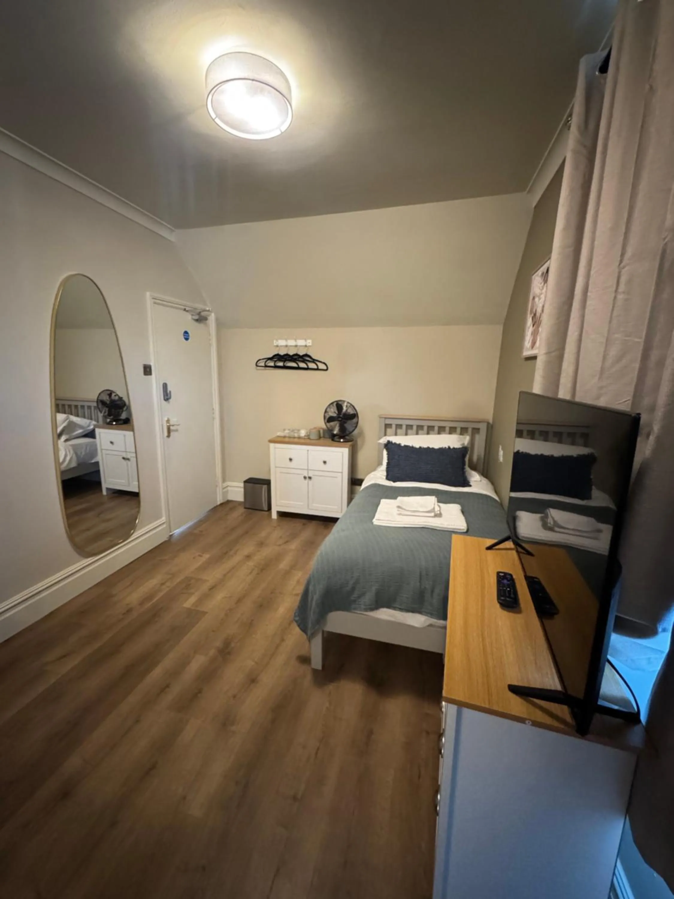 Bed in Eurobar & Hotel