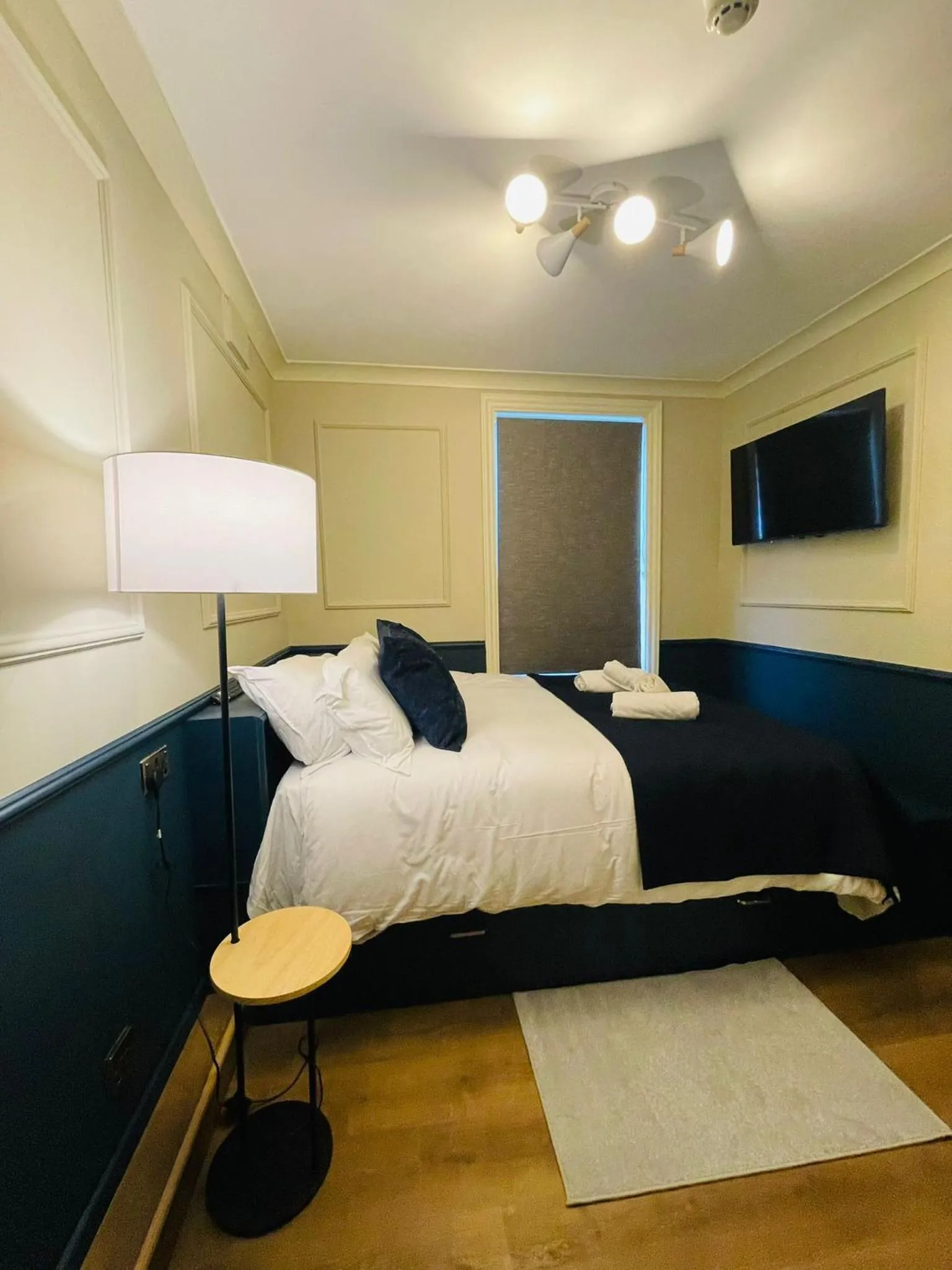 Bed in Eurobar & Hotel