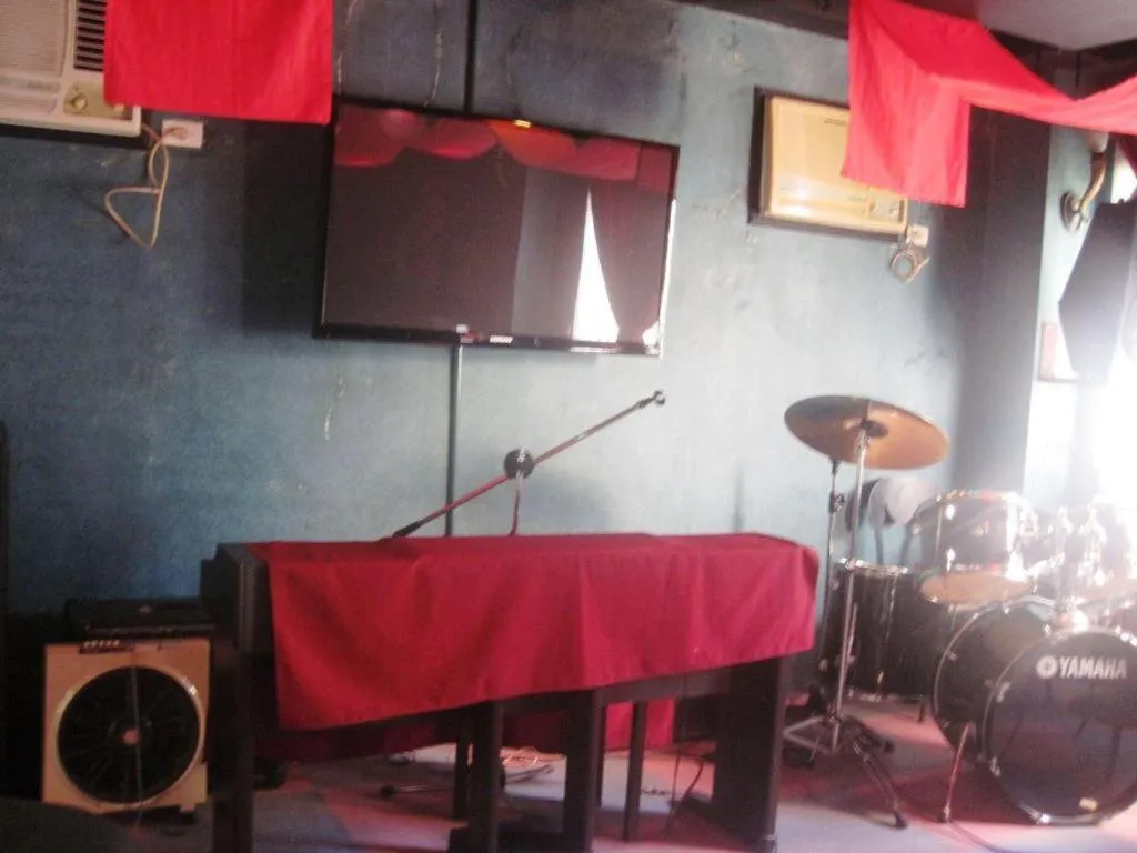 Alicia Hotel & Restaurant