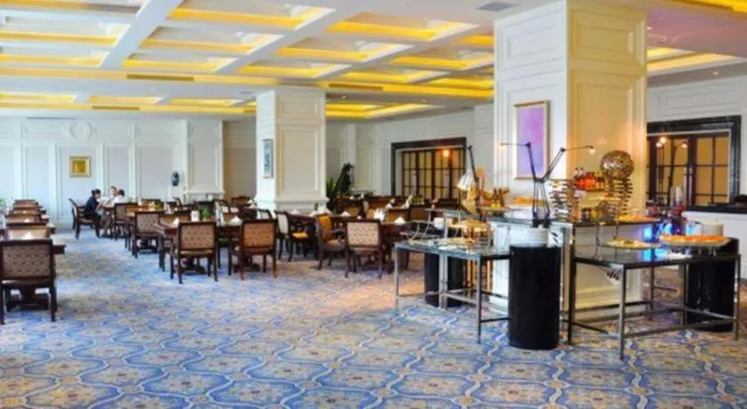 Zhengzhou Yiquan International Hotel