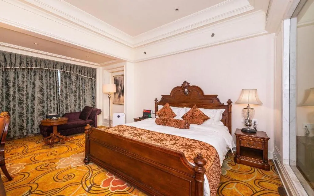 Bed in Zhengzhou Yiquan International Hotel