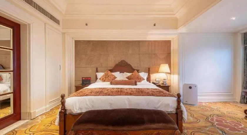 Bed in Zhengzhou Yiquan International Hotel