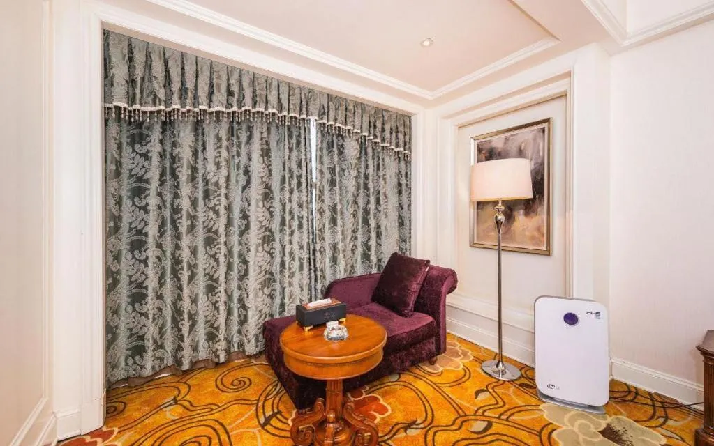 Zhengzhou Yiquan International Hotel