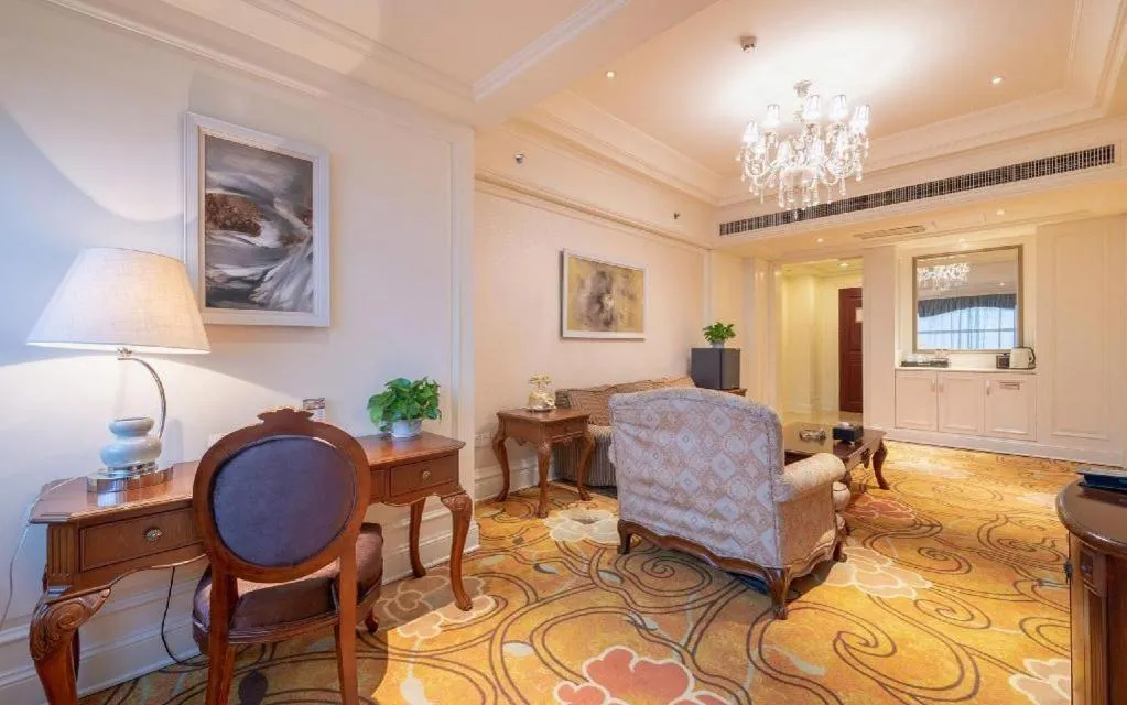 Zhengzhou Yiquan International Hotel