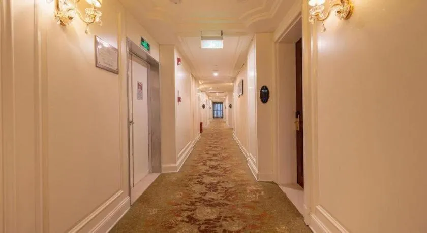 Zhengzhou Yiquan International Hotel