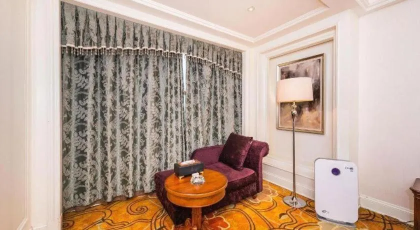 Zhengzhou Yiquan International Hotel