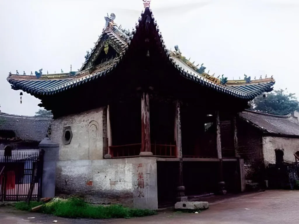 Zhengzhou Yiquan International Hotel