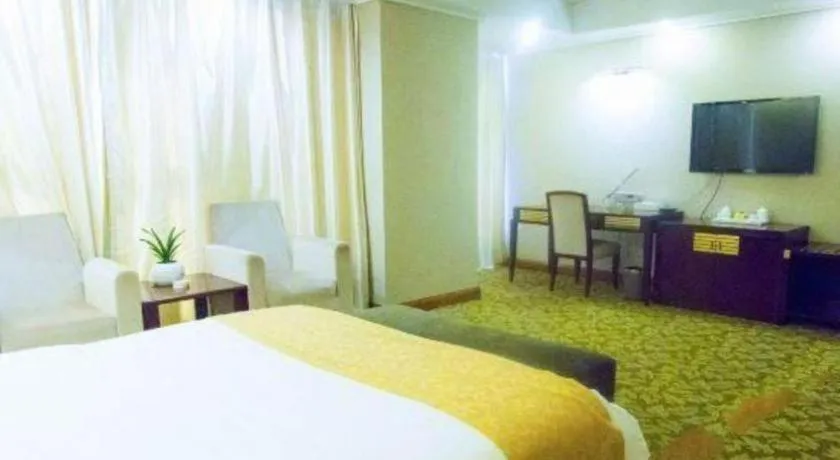 Bed in Jincheng Pacific Hotel