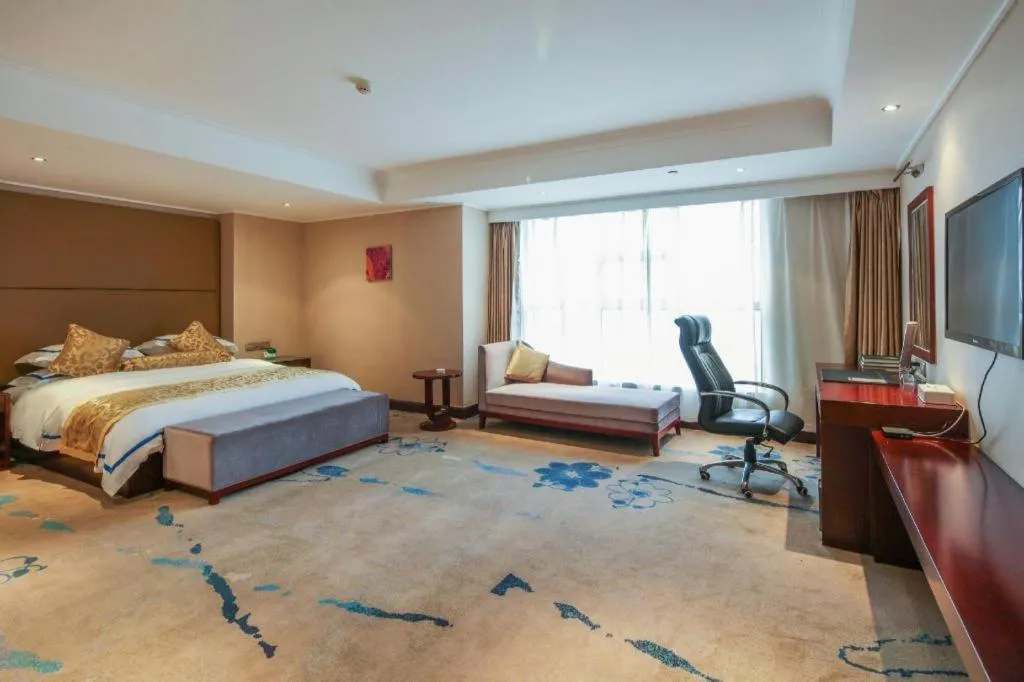 Bed in Jincheng Pacific Hotel