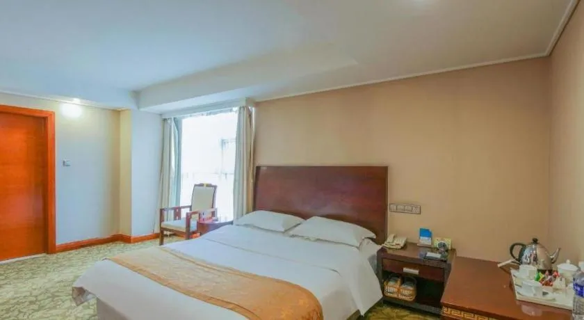 Bed in Jincheng Pacific Hotel