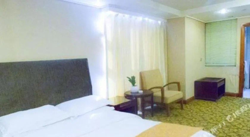 Bed in Jincheng Pacific Hotel